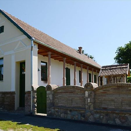 Erzsébet Zengoalja Vendeghaz酒店 外观 照片